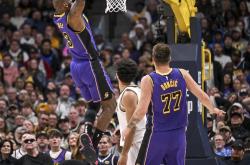 大坂直美与30激战独行侠分钟，出色发挥胜负难料！，詹姆斯焦点对战上演精彩一战的简单介绍